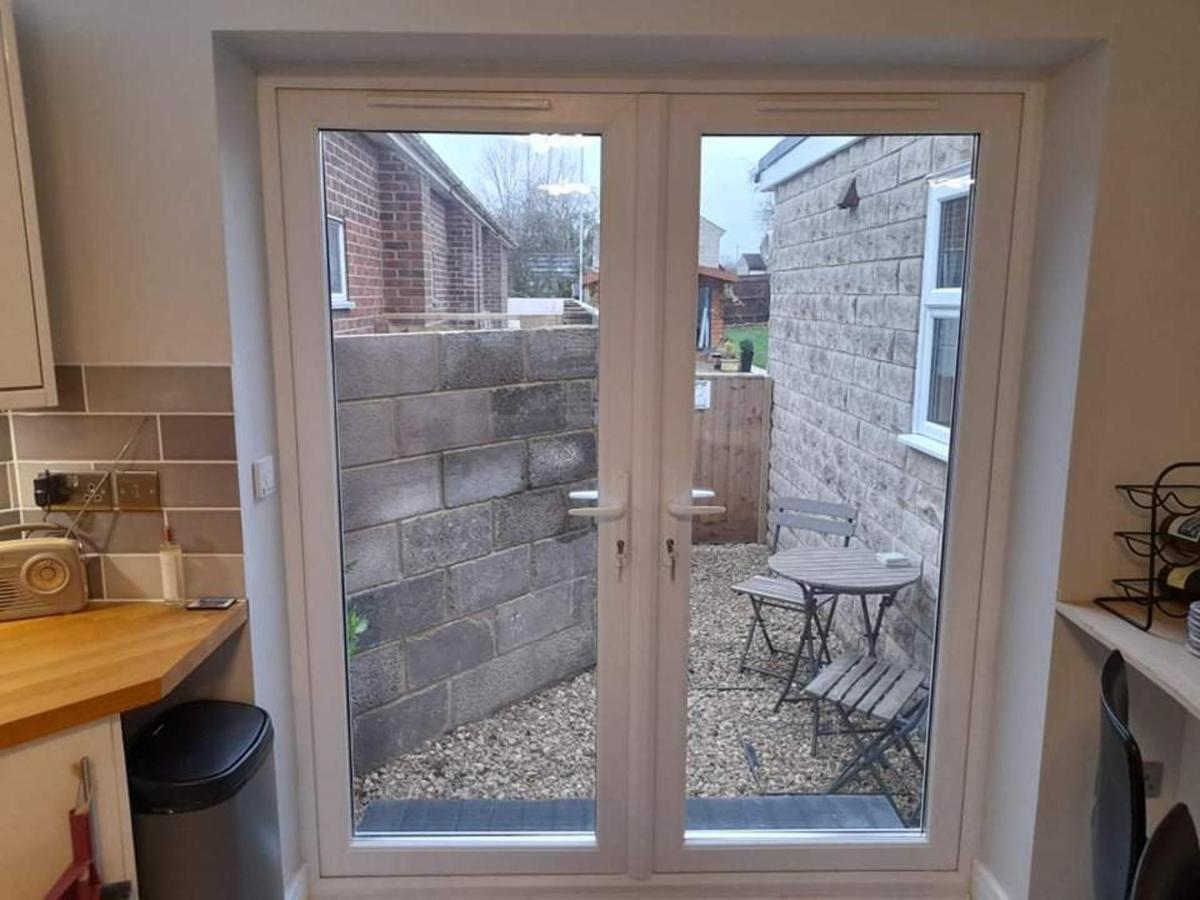 Outstanding Modern 1-Bed House In Chippenham Chippenham (Wiltshire) Eksteriør bilde